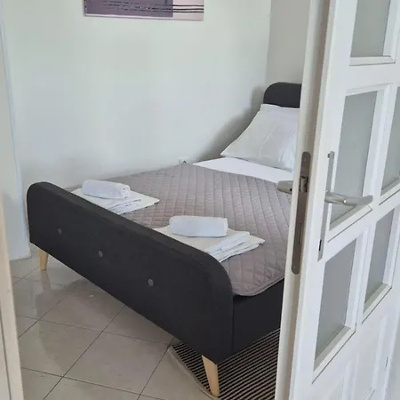 Mia - Two-bedroom With Balcony And Sea View Apartment Dubrovnik