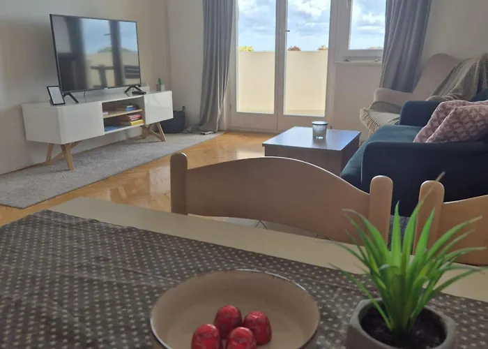 Apartment Mia - Two-bedroom With Balcony And Sea View *